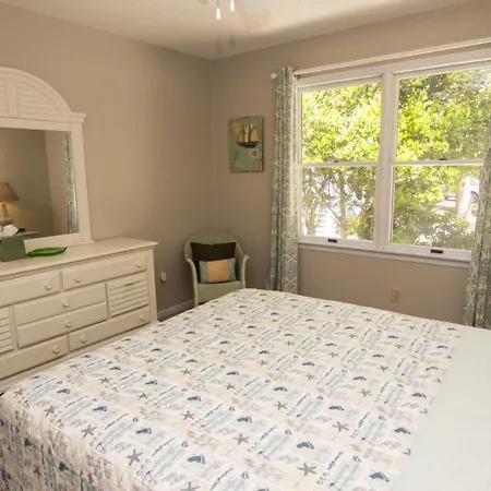 532, Bayside Sunset- Soundfront, Sound Views, Community Amenities, Private Pool Villa
